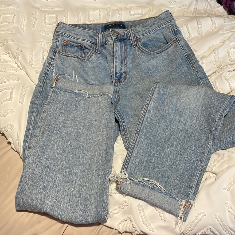 Aero mom jeans